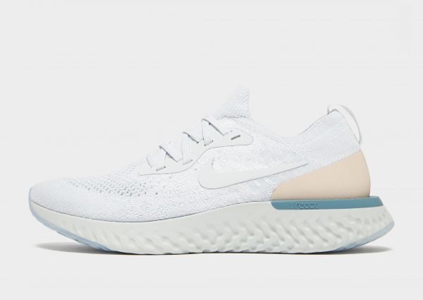 Nike Epic React Flyknit Juoksukengät Valkoinen